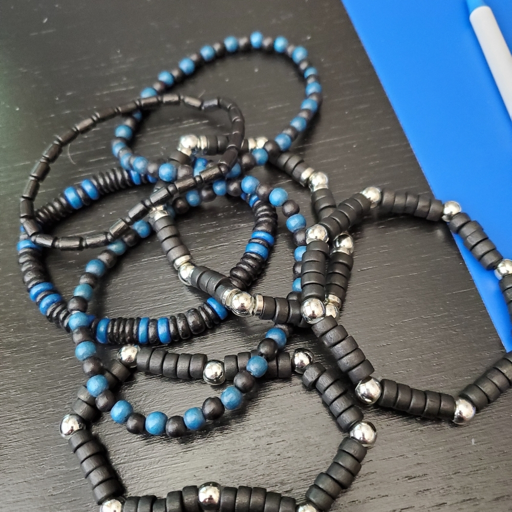 🌪🌪7 Stetch Bracelets🌪🌪 - Picture 3 of 4